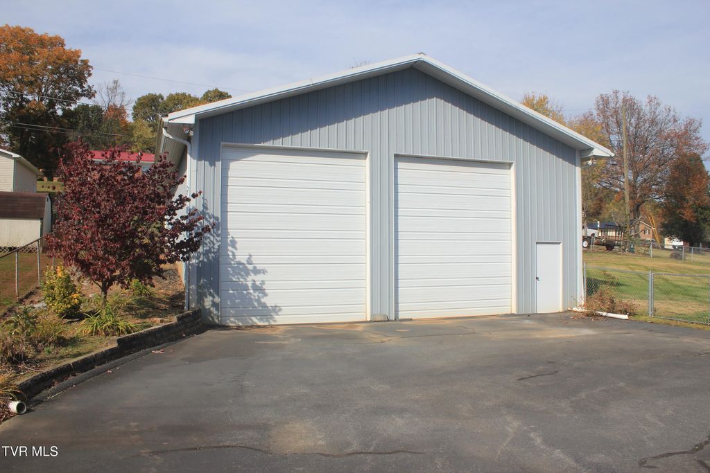 Photo of 5028 Dublin Rd Rd, Kingsport, TN 37664 (MLS # 9987831)