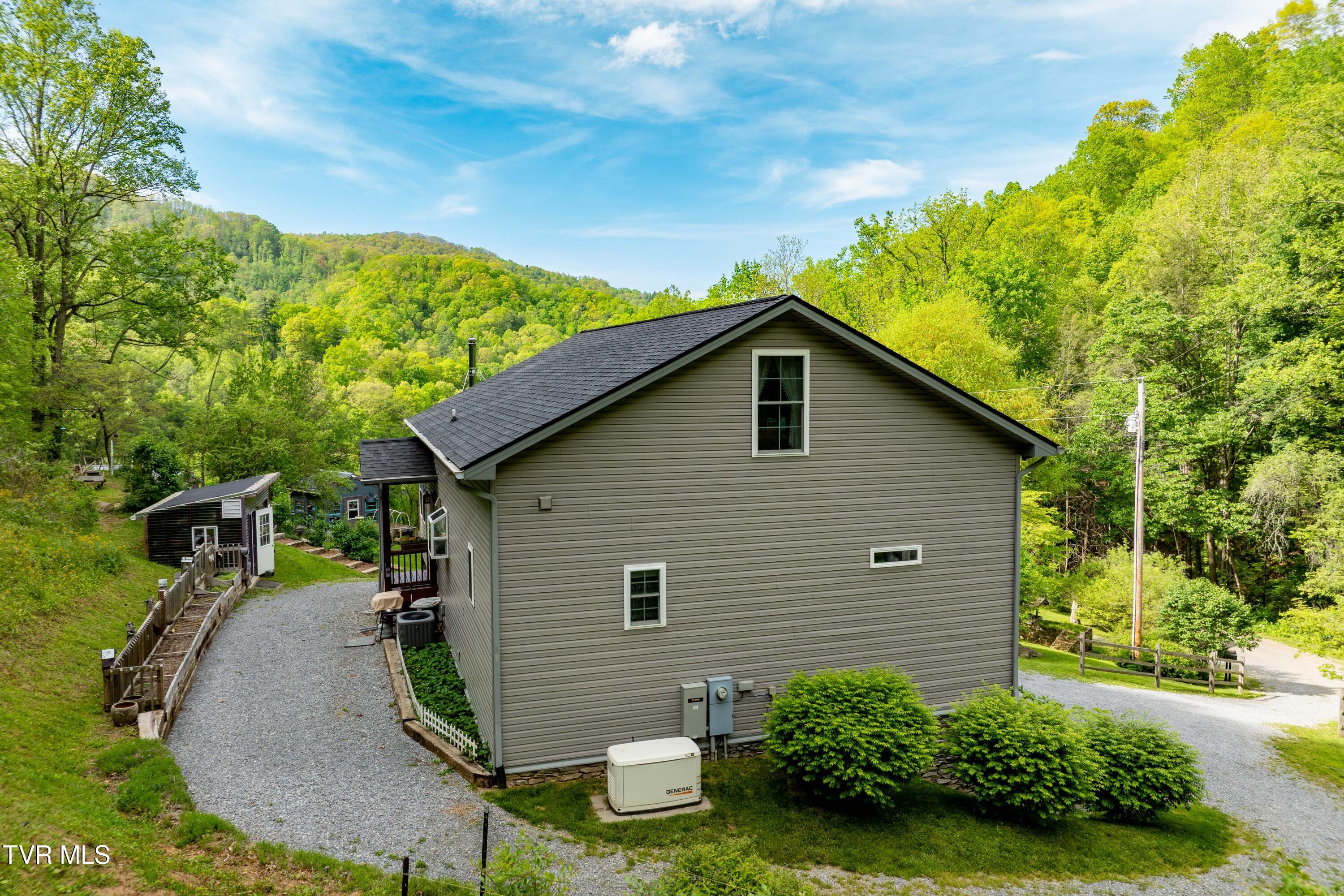 150 Rice Road, Flag Pond, Tennessee image 14