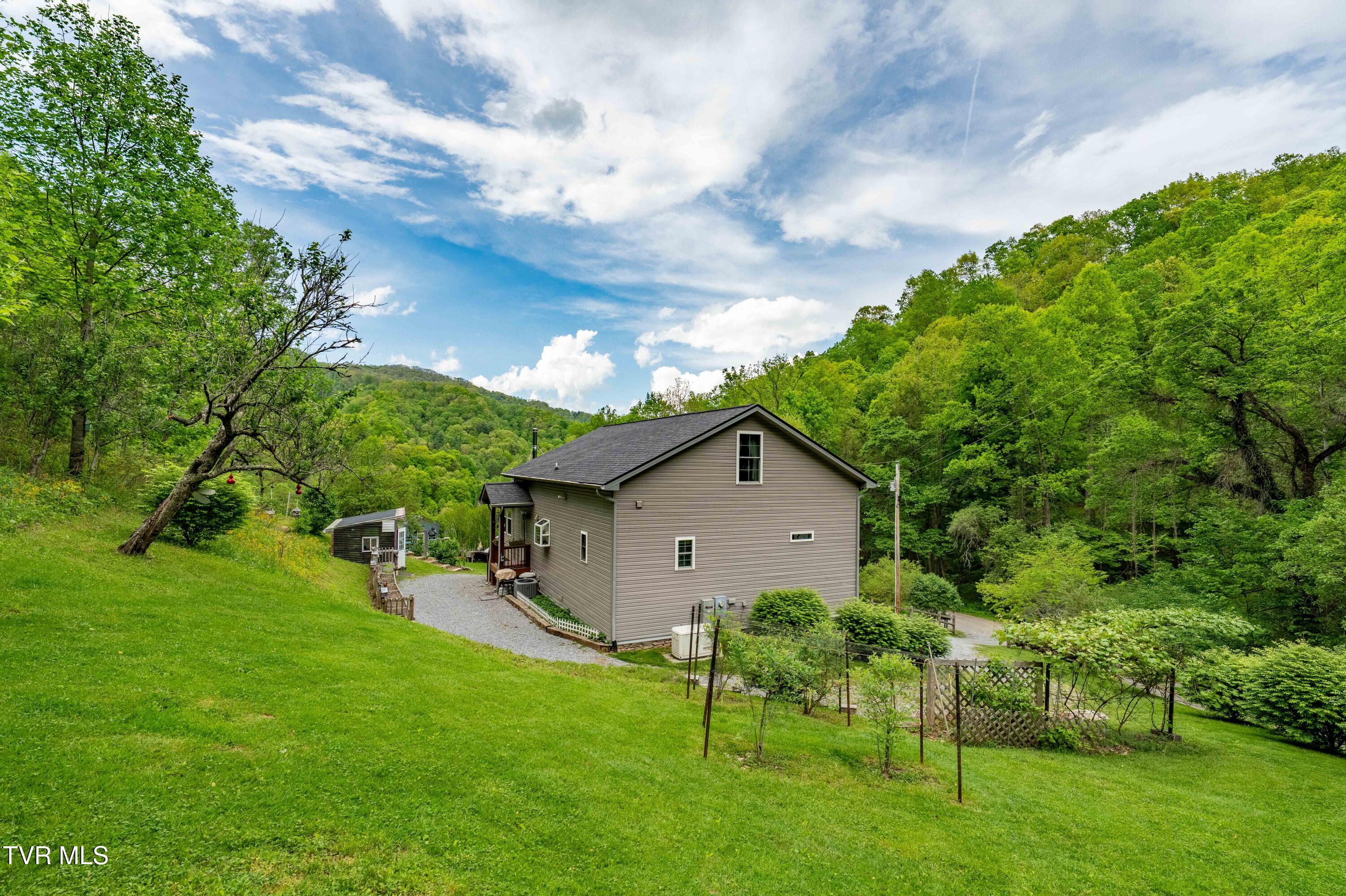 150 Rice Road, Flag Pond, Tennessee image 41