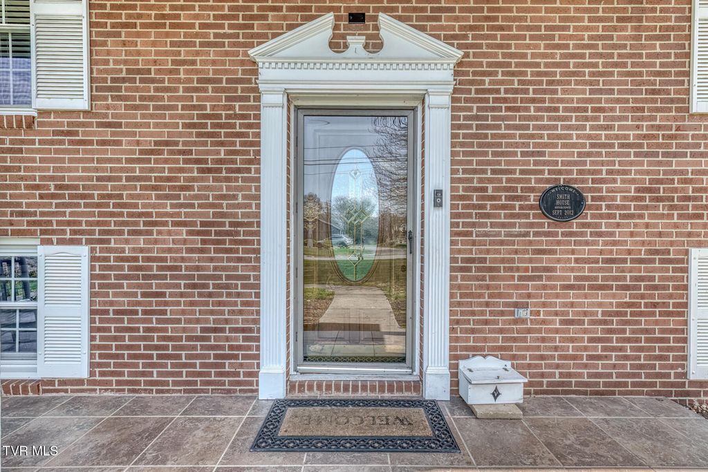 Photo of 2200 Camelot Circle, Johnson City, TN 37604 (MLS # 9993228)