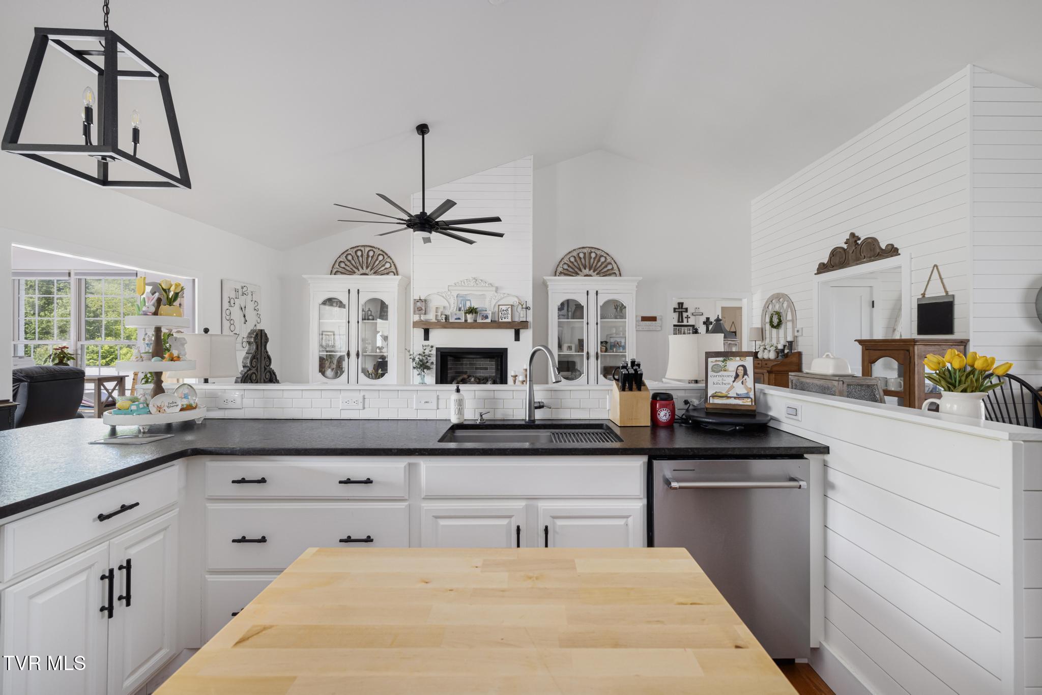 220 Misty View Circle, Rogersville, Tennessee image 23