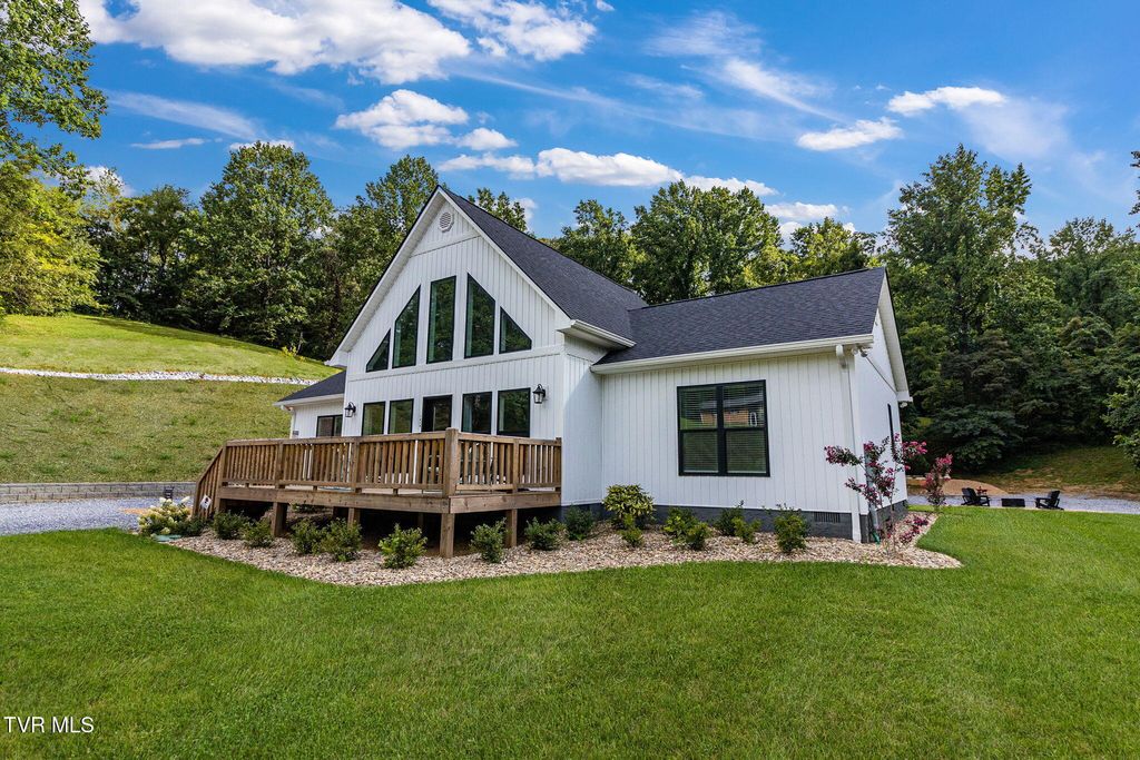 Photo of 1216 Upland Avenue, Greeneville, TN 37743 (MLS # 9994863)