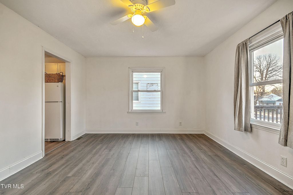 Photo of 1332 Garden Drive, Kingsport, TN 37664 (MLS # 9991233)