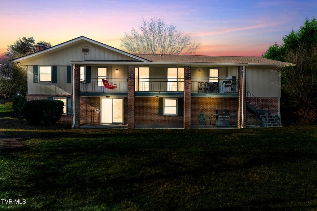 Photo of 305 Overbrook Drive, Bristol, TN 37620 (MLS # 9990956)