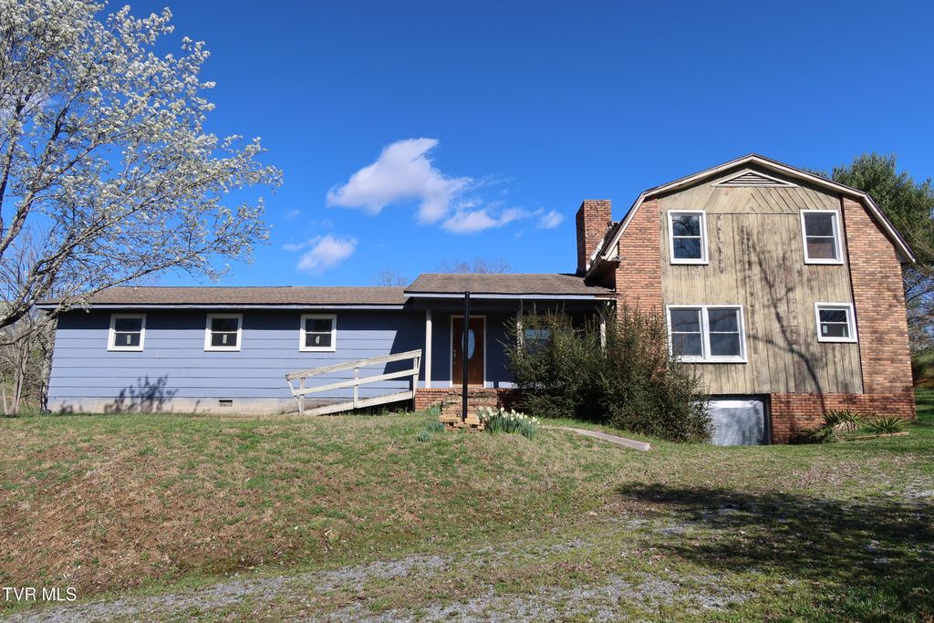 Photo of 3232 Wil Rho Circle, Kingsport, TN 37660 (MLS # 9992743)