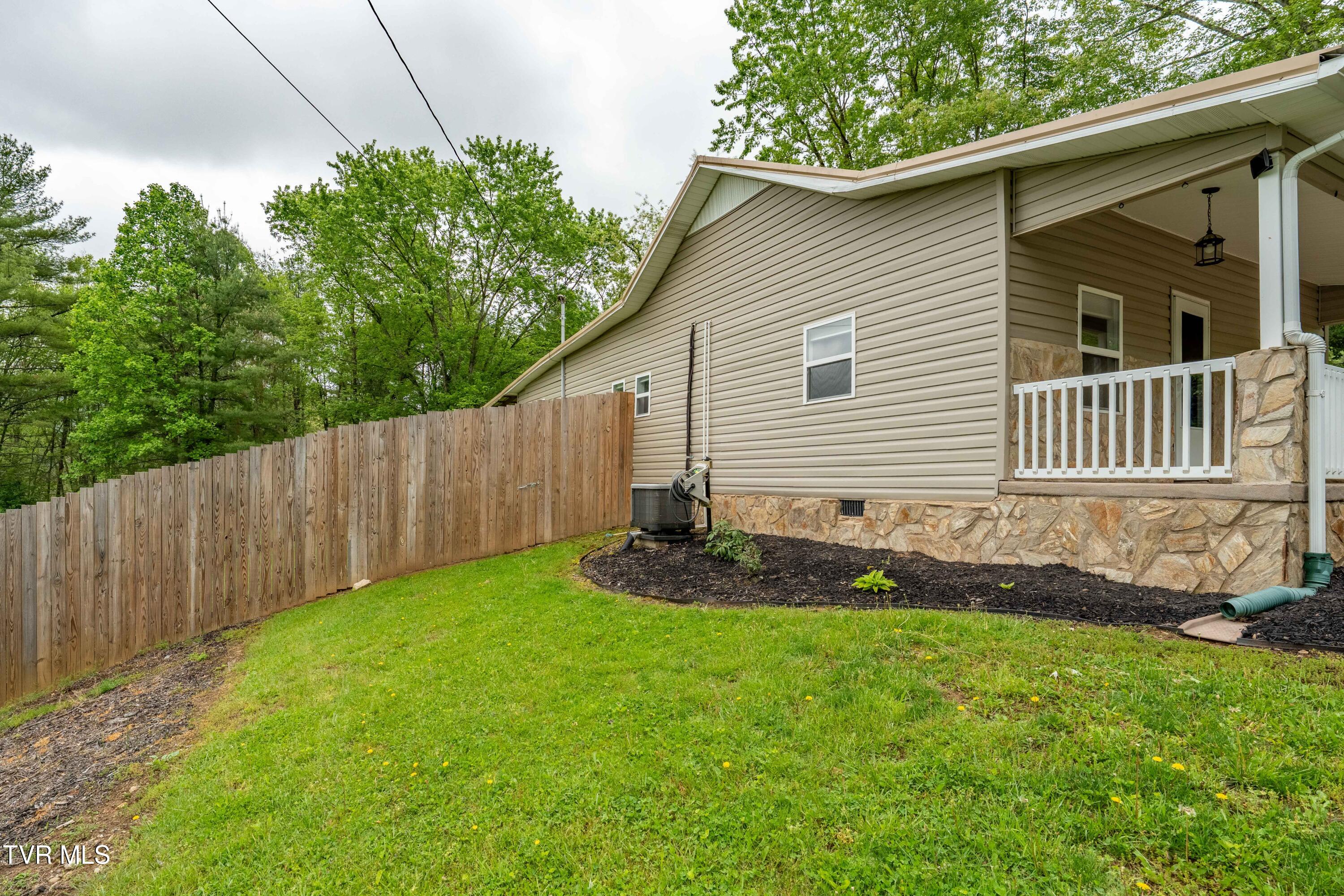 433 Shoun Street, Mountain City, Tennessee image 7