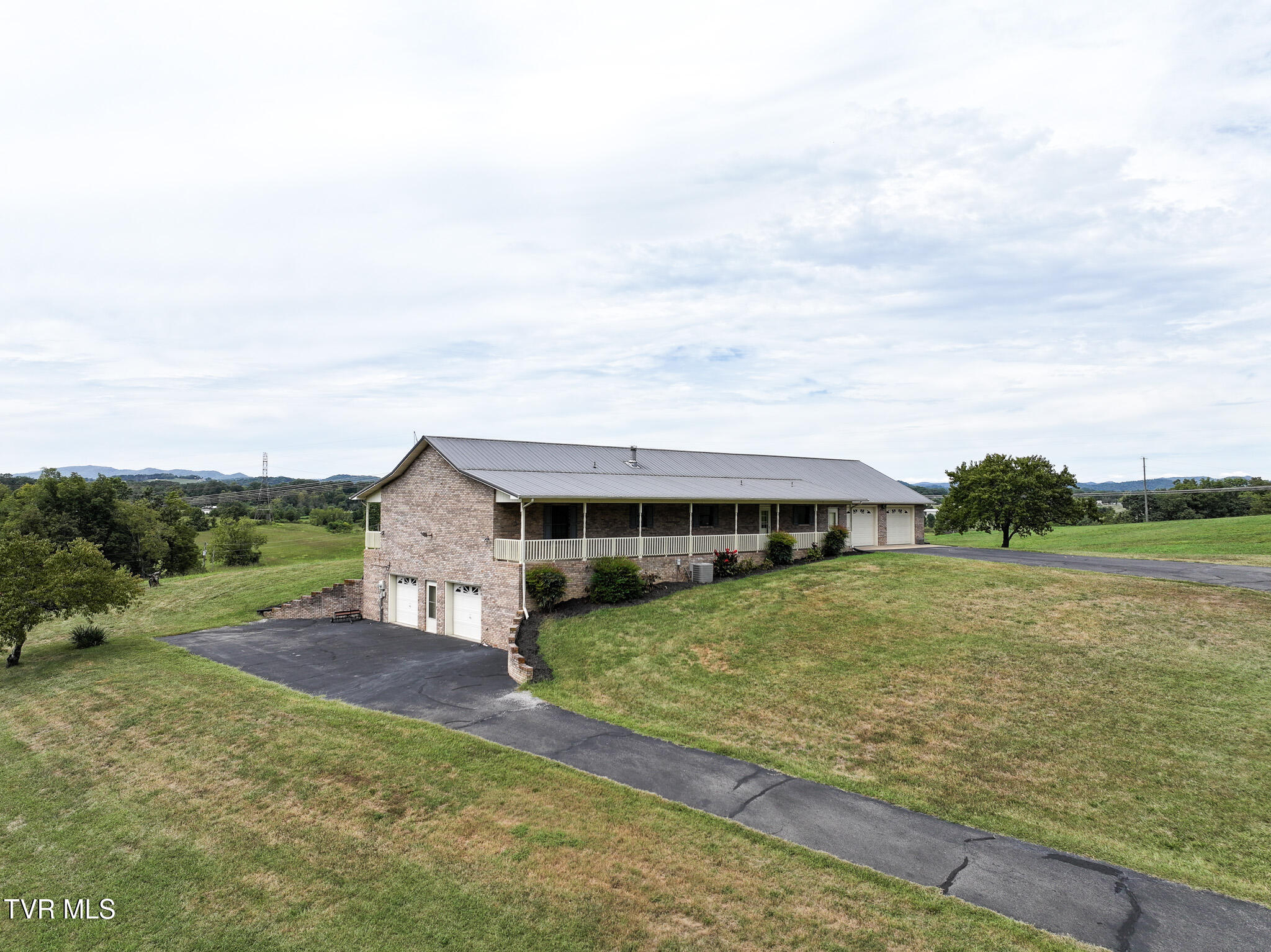 887 Berry Road, Bulls Gap, Tennessee image 1