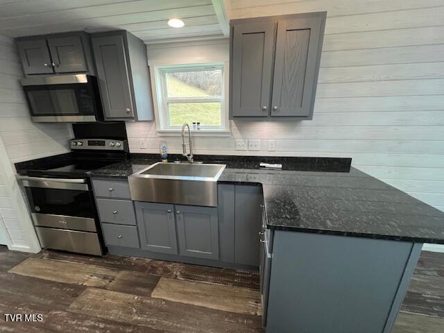1131 Cold Springs Rd, Mountain City, Tennessee image 6