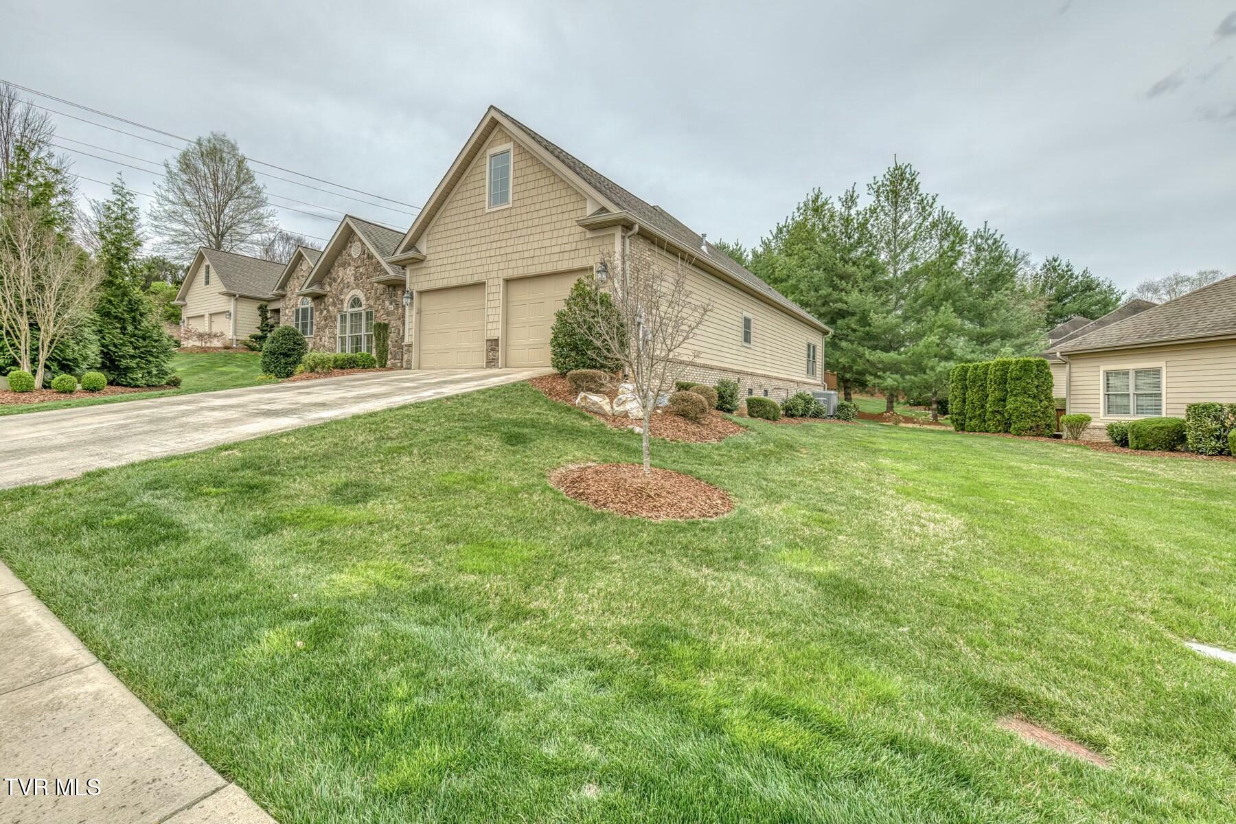 94 Cypress Ridge Court, Jonesborough, Tennessee image 3