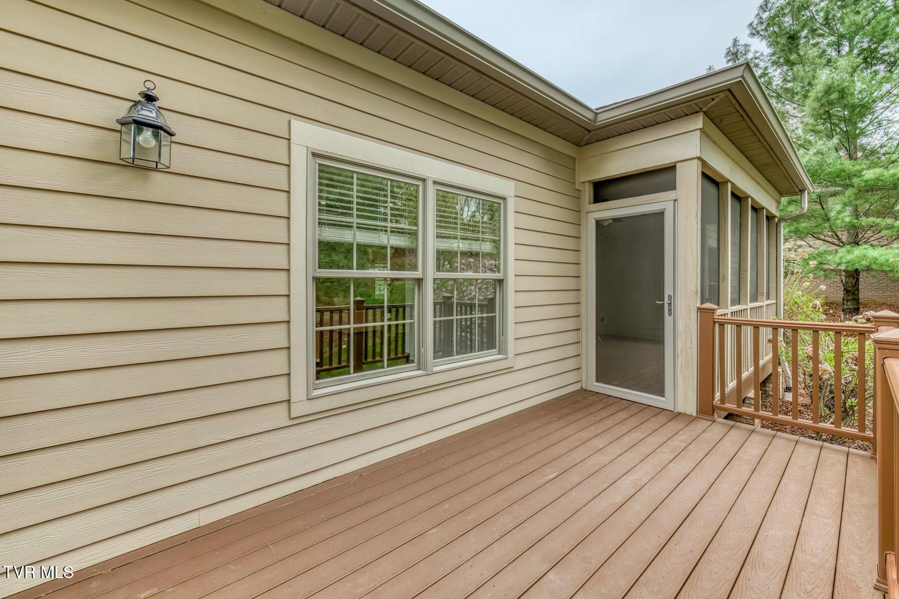 Jonesborough, Tennessee 37659, United States, 4 Bedrooms Bedrooms, ,3 BathroomsBathrooms,Residential,Active,102265