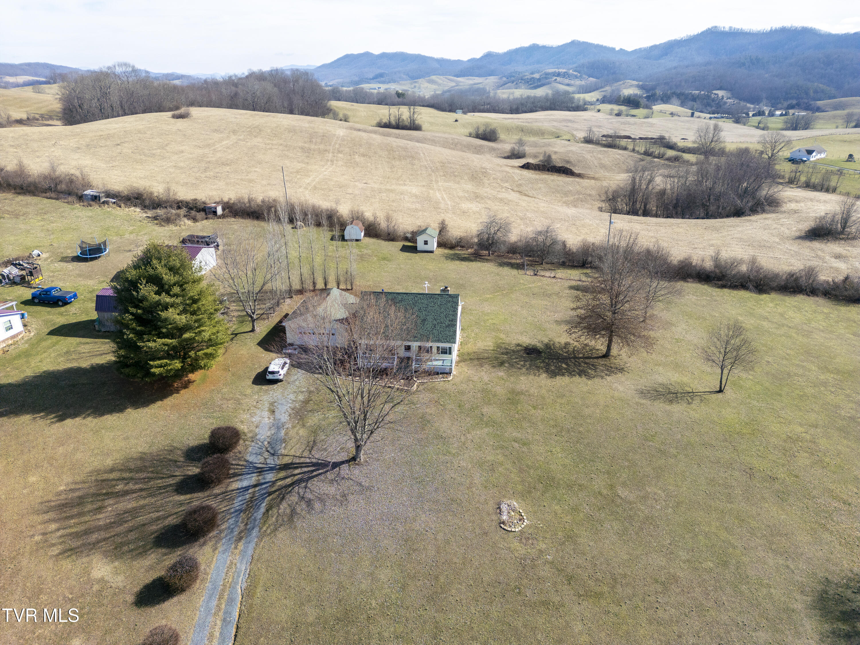 7579 Buchanan Road, Glade Spring, Virginia image 30