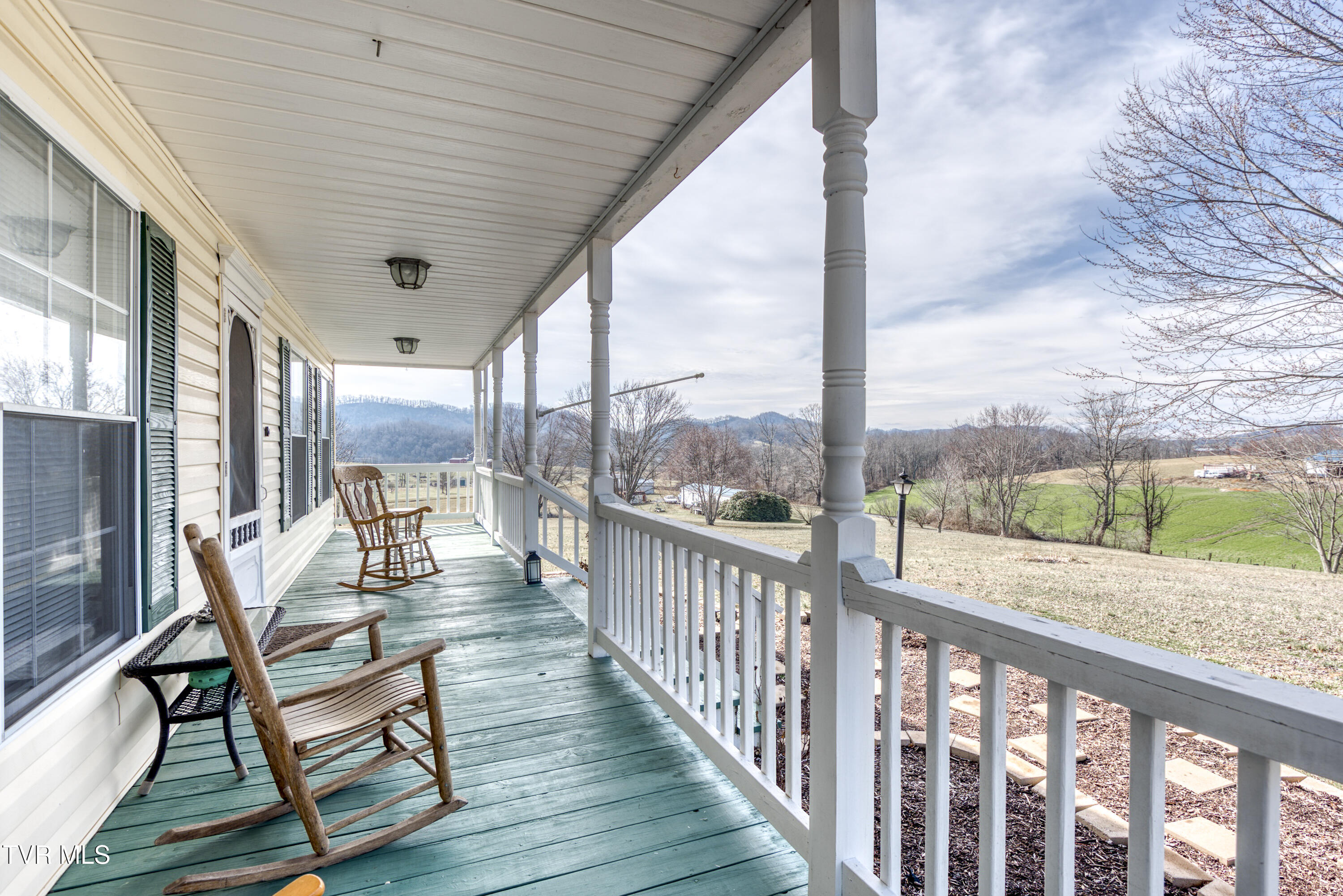7579 Buchanan Road, Glade Spring, Virginia image 9