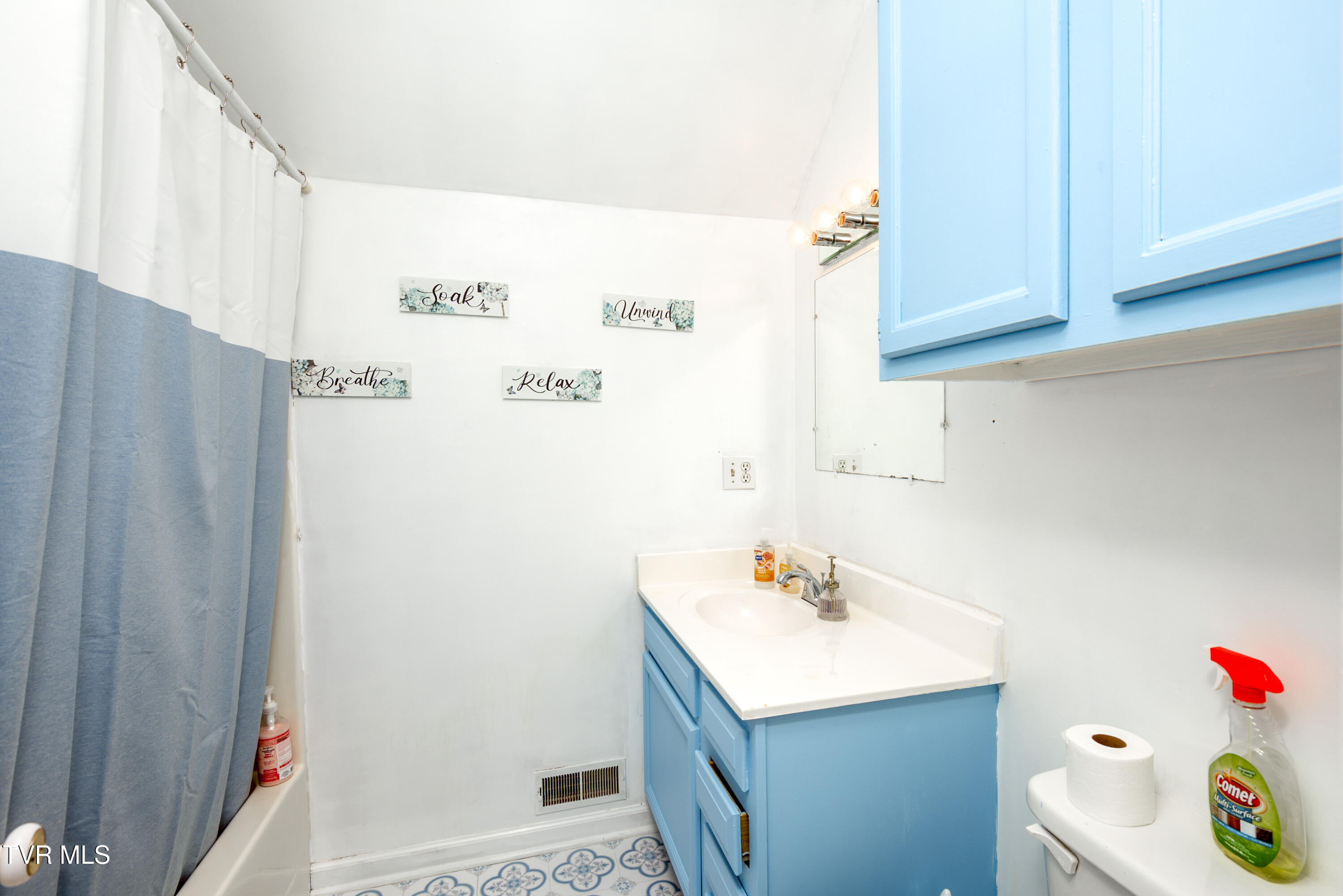 7579 Buchanan Road, Glade Spring, Virginia image 26