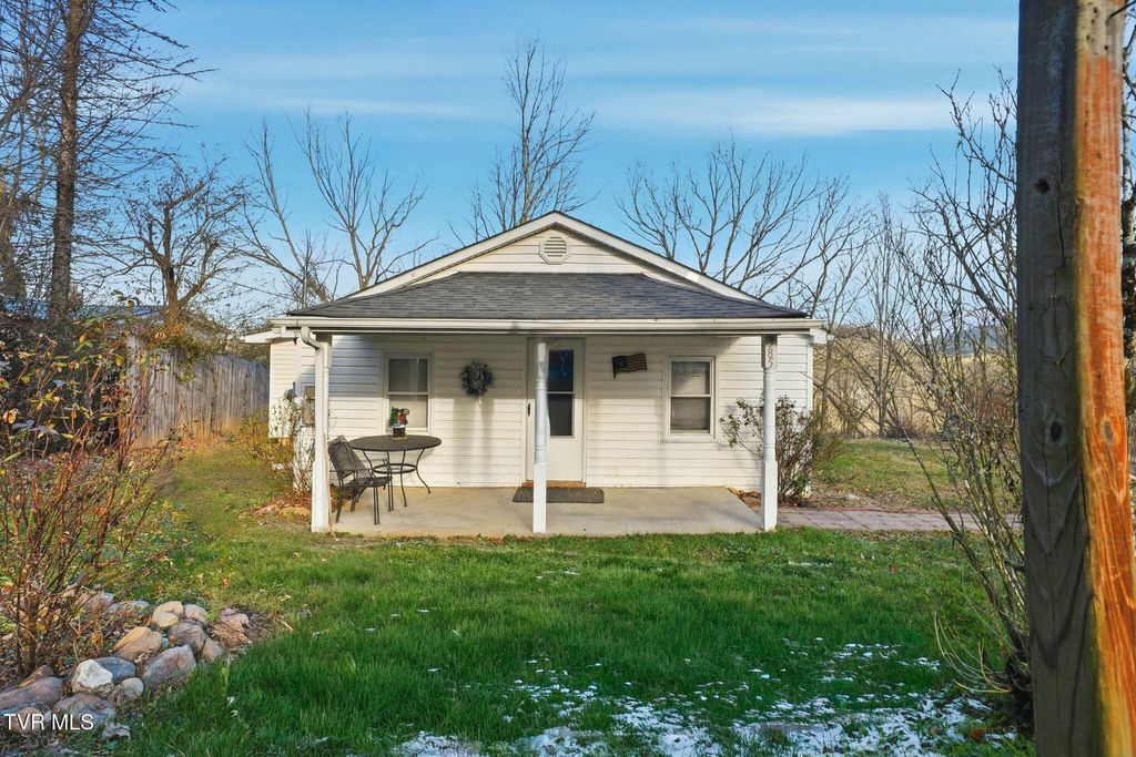 Photo of 385 Witcher Pvt Drive, Bristol, TN 37620 (MLS # 9989362)