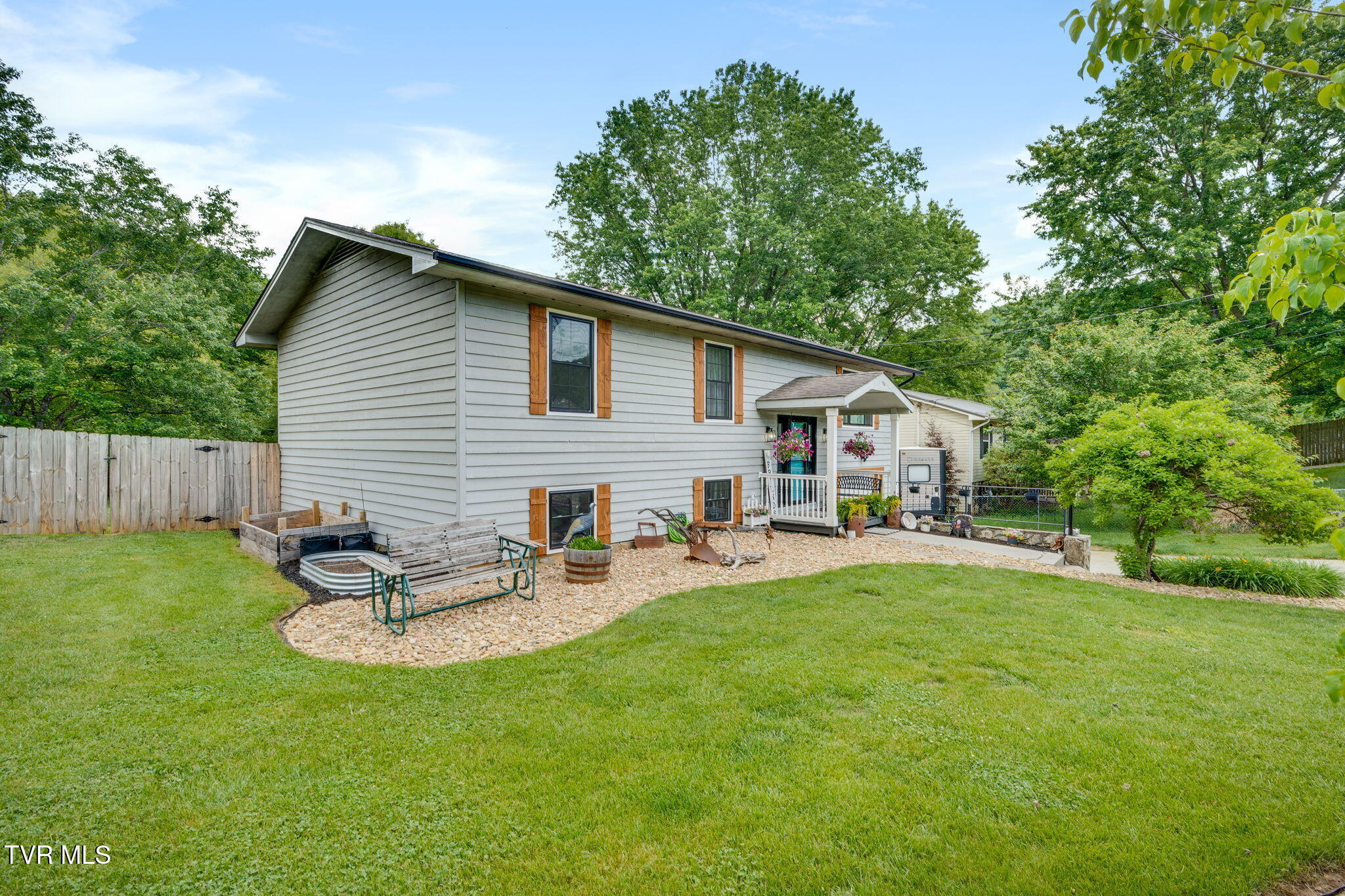 107 Summerview Court