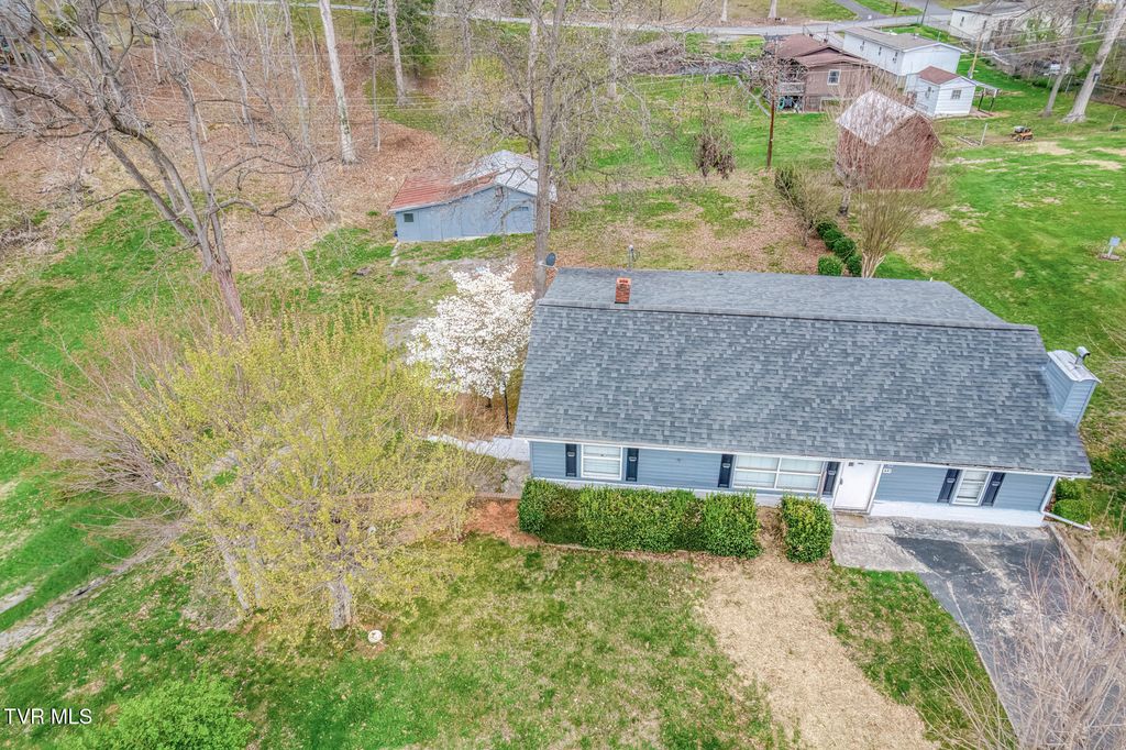 Photo of 441 Mimosa Street, Mount Carmel, TN 37645 (MLS # 9993249)