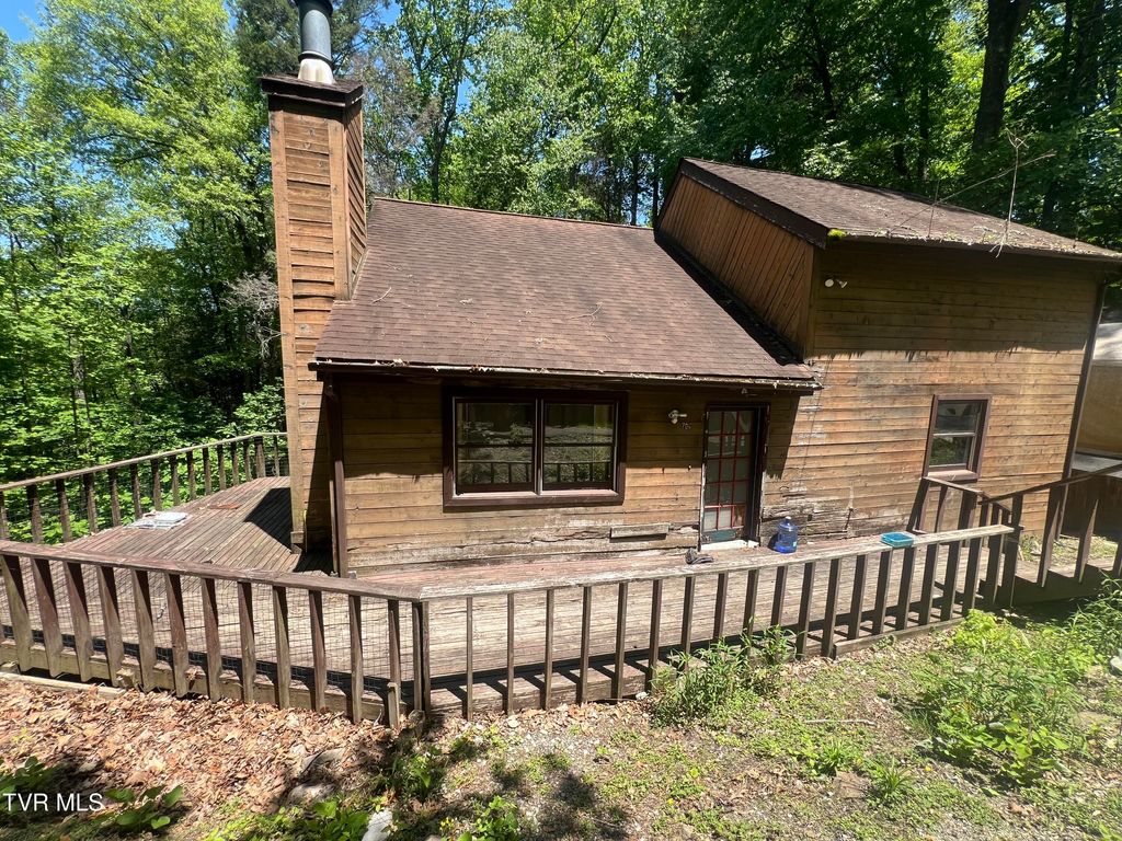 Photo of 705 Laurel Lane, Norton, VA 24273 (MLS # 9995627)