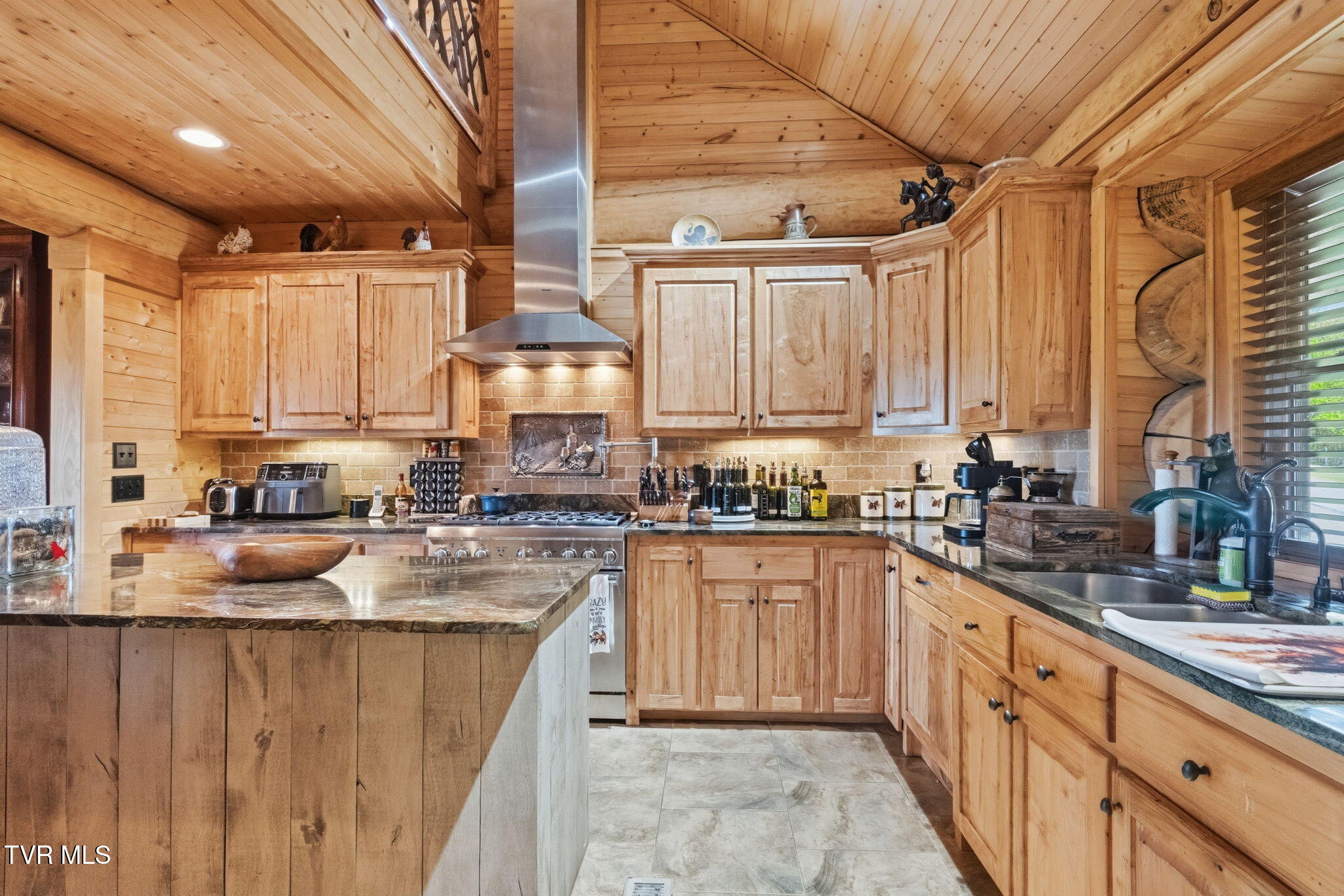 2835 Cross Mtn Road