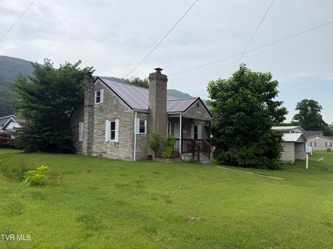 Photo of 2001 3rd Avenue, Big Stone Gap, VA 24219 (MLS # 9997765)