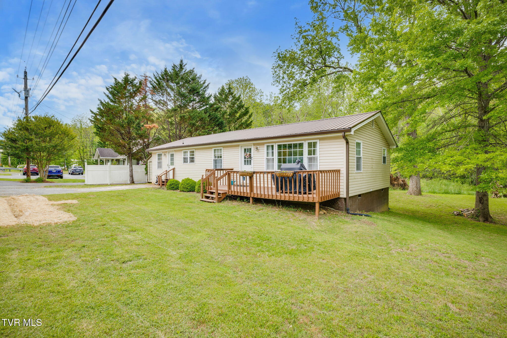 1955 Milligan Highway, Elizabethton, Tennessee image 9