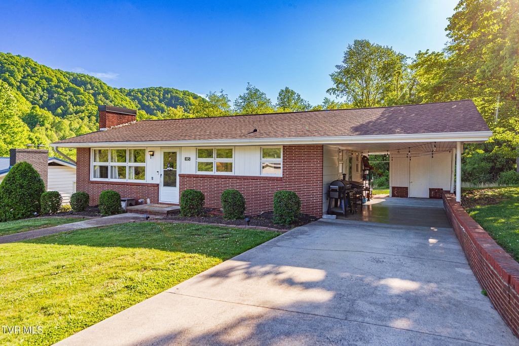 Photo of 185 Frances Street, Gate City, VA 24251 (MLS # 9995272)