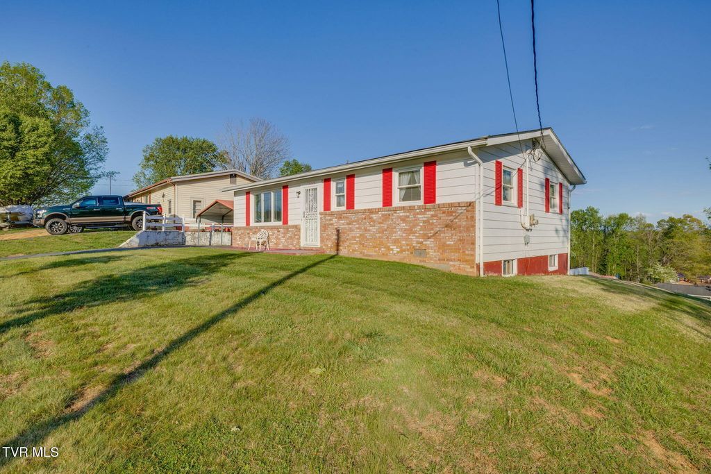 Photo of 1833 Jackson Hollow Road, Kingsport, TN 37663 (MLS # 9994048)