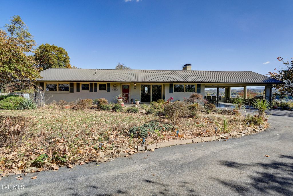 Photo of 103 Skyline Drive, Bristol, TN 37620 (MLS # 9987588)