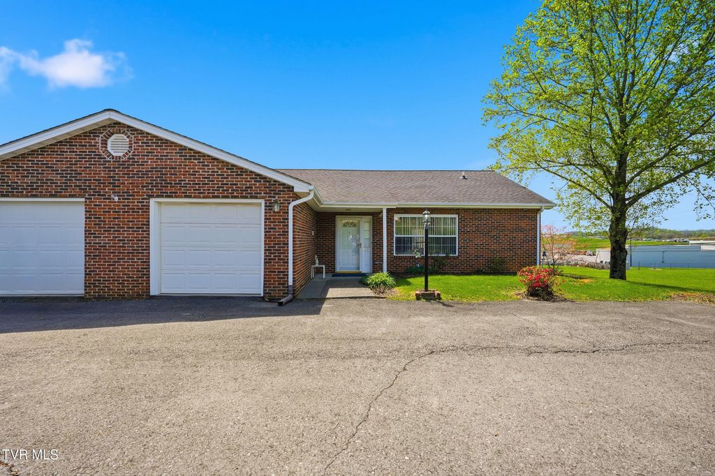 Photo of 25 Boone Hill Court #25, Gray, TN 37615 (MLS # 9993622)