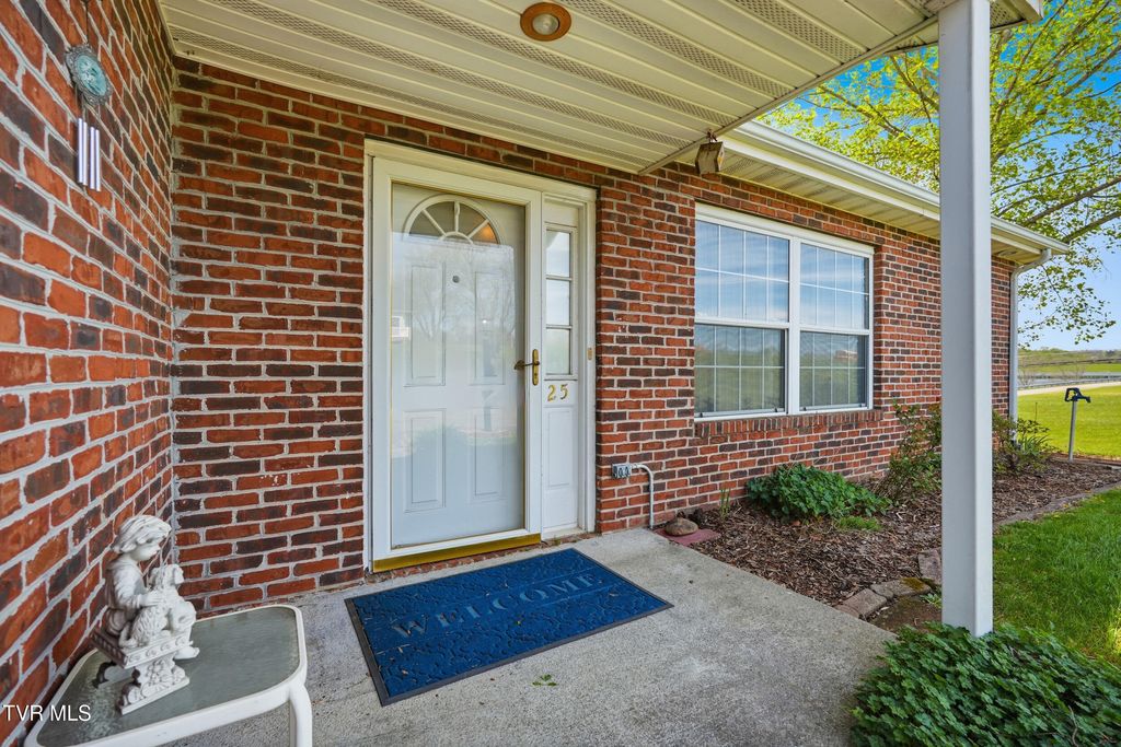 Photo of 25 Boone Hill Court #25, Gray, TN 37615 (MLS # 9993622)