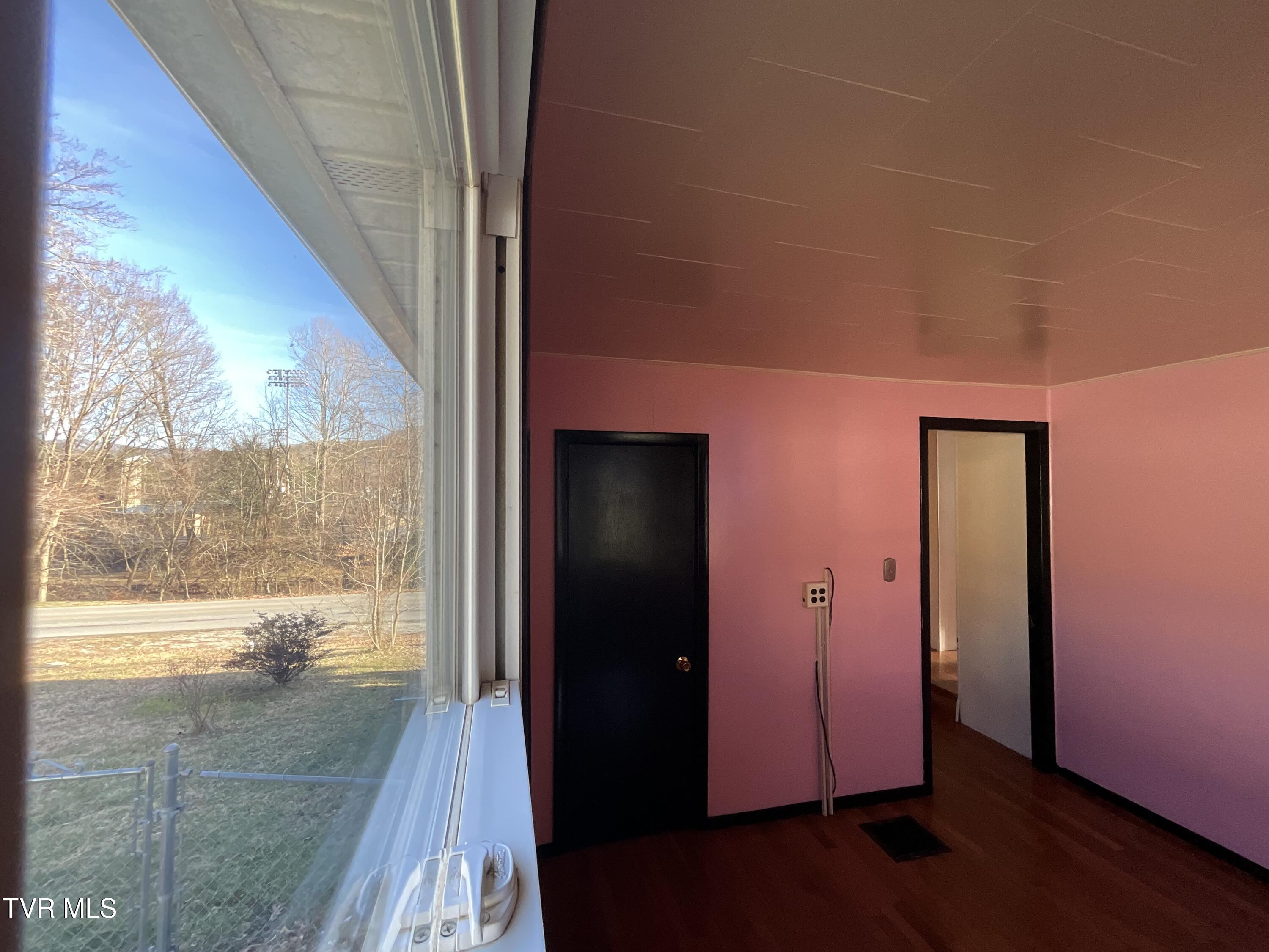 9 2nd Avenue #E, Big Stone Gap, Virginia image 22