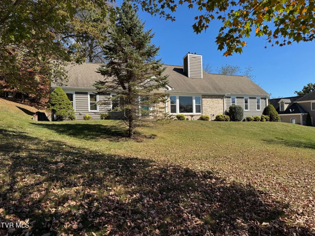 Photo of 108 Quail Run, Bristol, TN 37620 (MLS # 9987121)