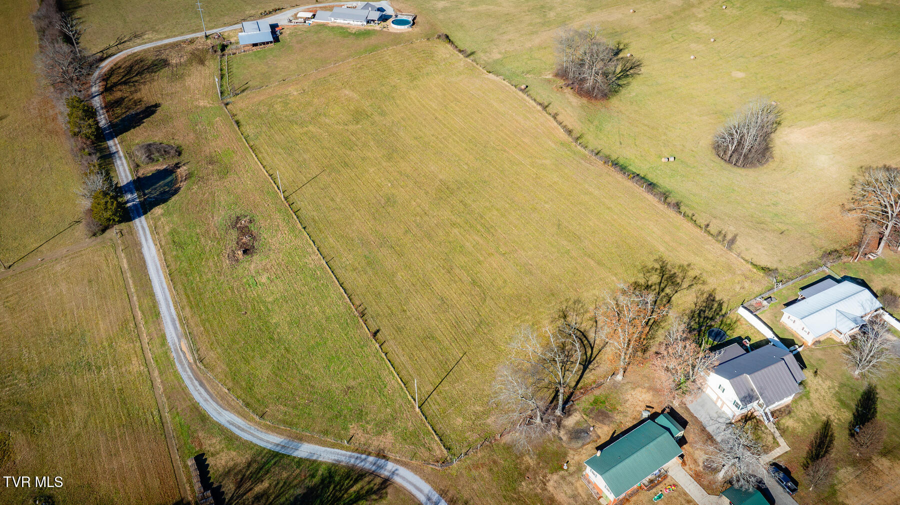 320 Marcella Drive, Mosheim, Tennessee image 5