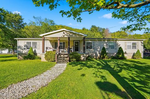 5728 Cranes Nest Road Coeburn VA 24230