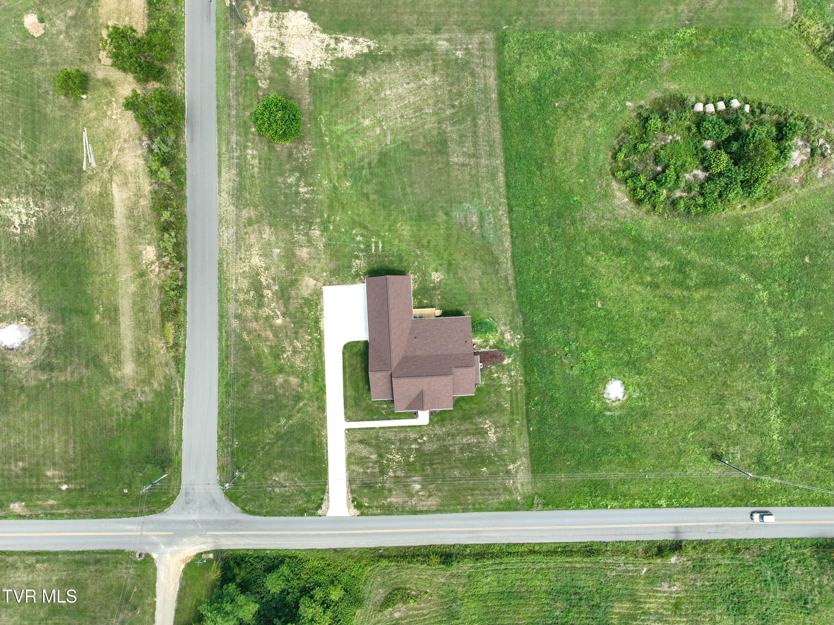 11423 Reedy Creek Road, Bristol, Virginia image 13