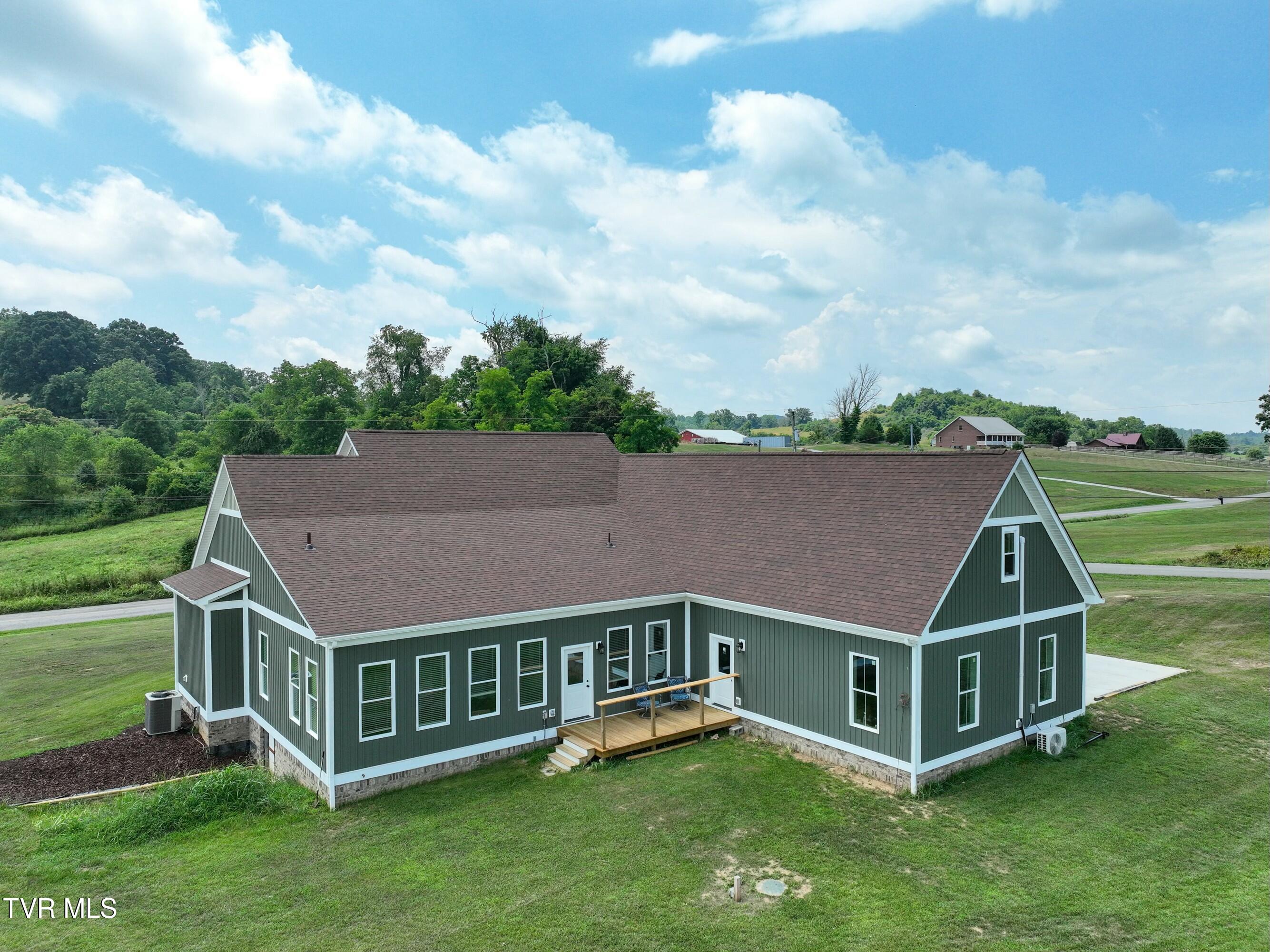 11423 Reedy Creek Road, Bristol, Virginia image 9