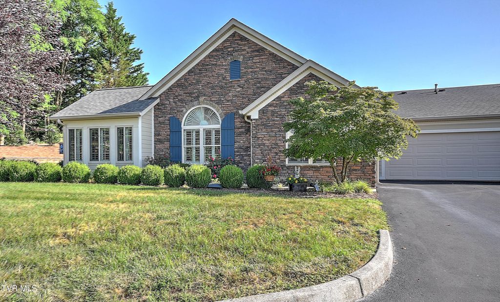 Photo of 219 Tee Drive #219, Blountville, TN 37617 (MLS # 9984286)