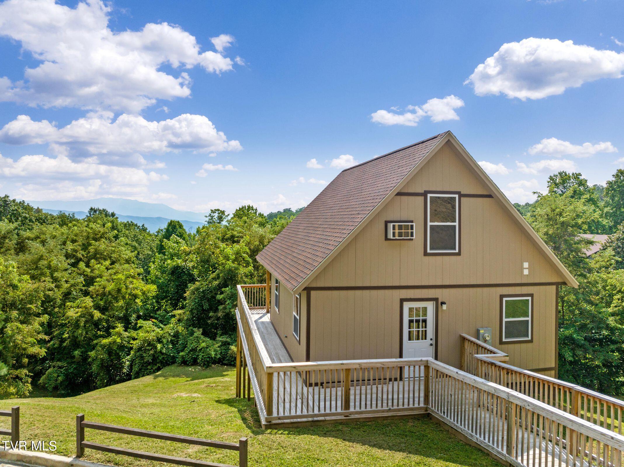 1081 Cove Road #2, Sevierville, Tennessee image 2