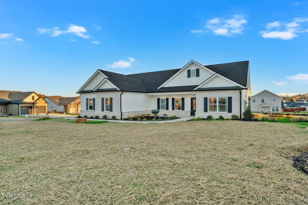 Photo of 1419 Cabot Cove, Jonesborough, TN 37659 (MLS # 9988061)