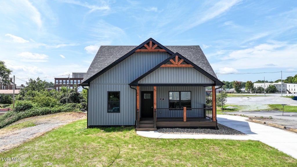 Photo of 207 Hall Street, Greeneville, TN 37745 (MLS # 9999800)