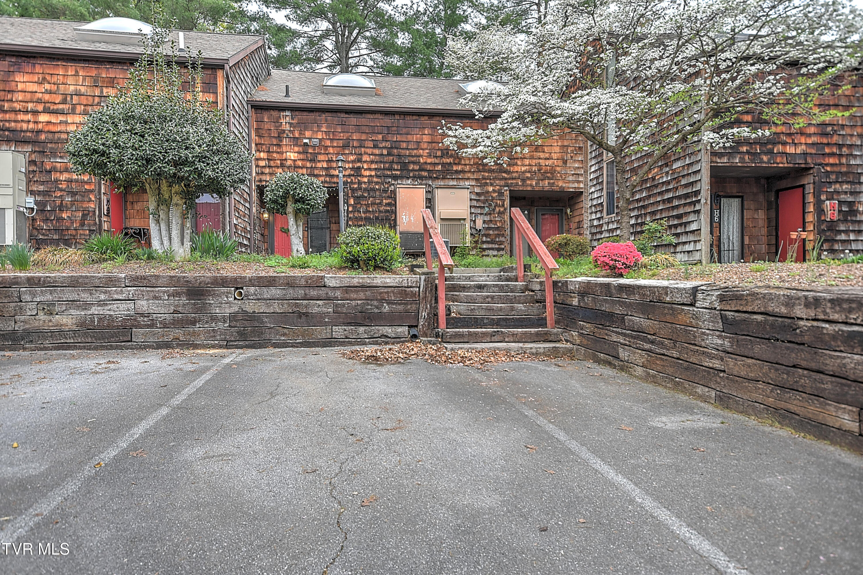 115 Beechnut Street #H8, Johnson City, Tennessee image 1