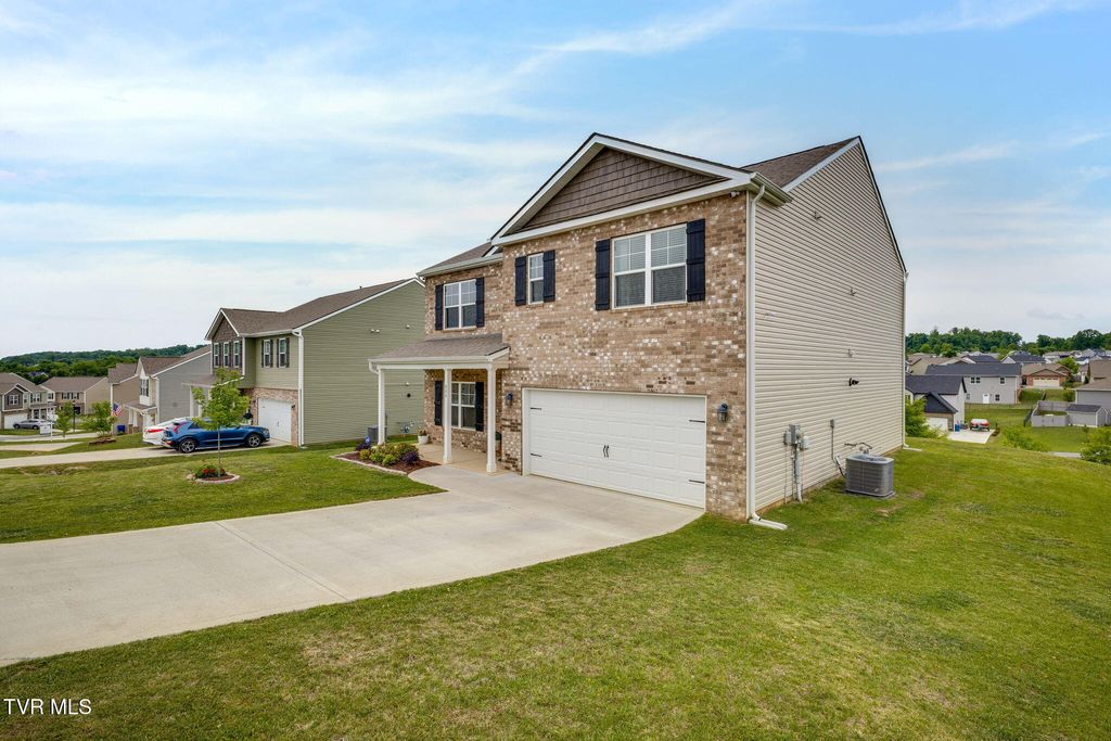 Photo of 806 Barley Loop, Jonesborough, TN 37659 (MLS # 9995073)