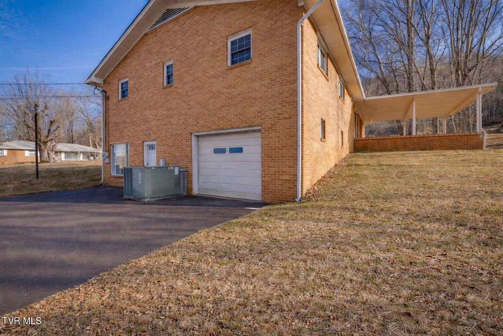 Photo of 124 Echo Ridge Road, Erwin, TN 37650 (MLS # 9990529)