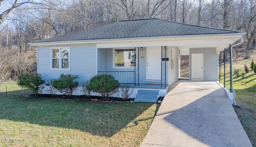 Photo of 2115 Millye Street, Kingsport, TN 37664 (MLS # 9990452)
