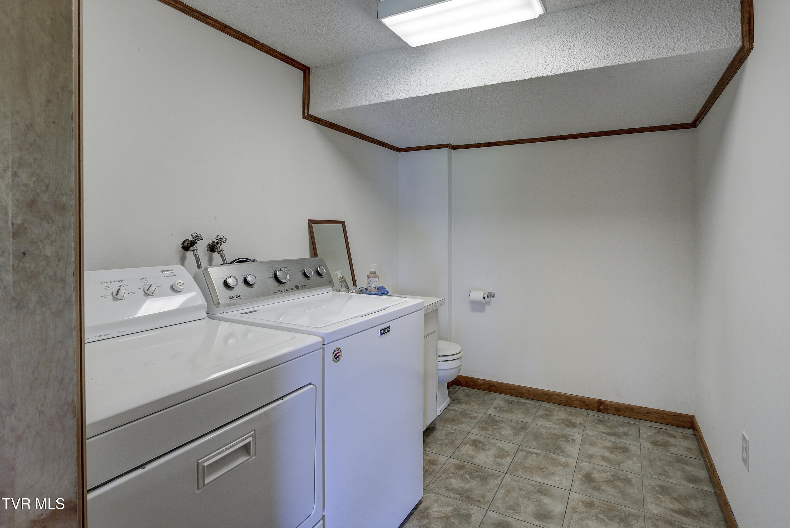 296 Redstone Drive, Bluff City, Tennessee image 15