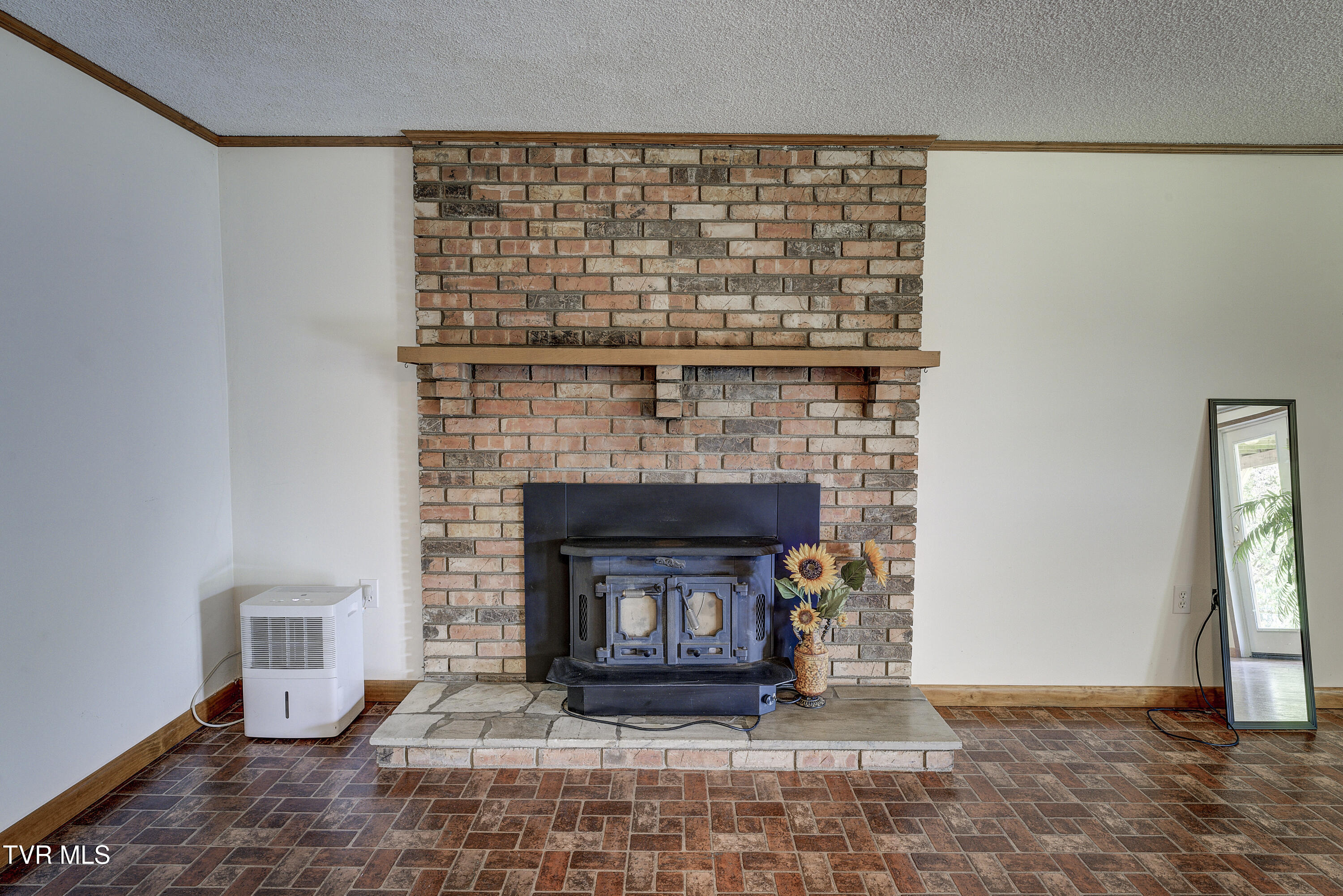 296 Redstone Drive, Bluff City, Tennessee image 17