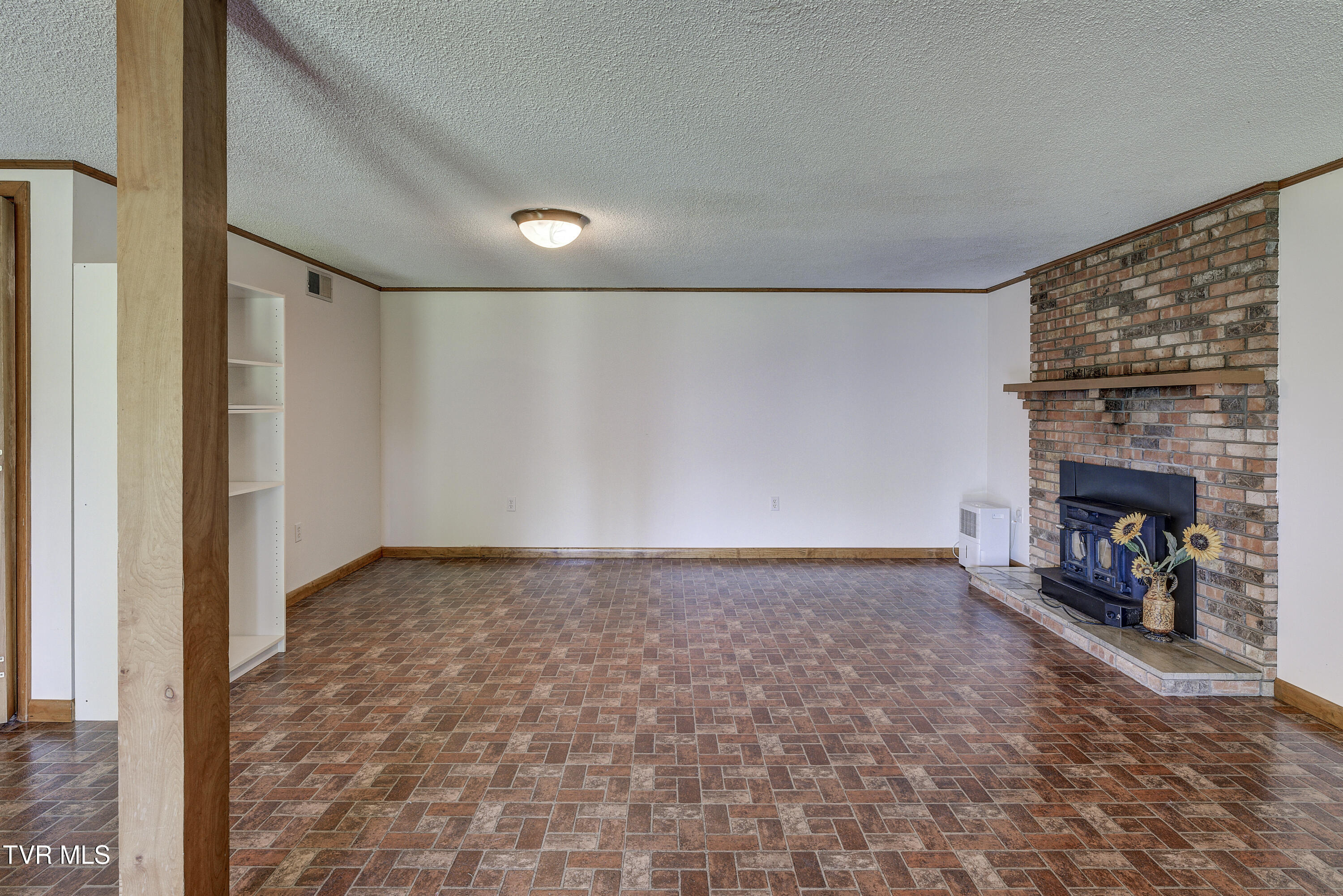296 Redstone Drive, Bluff City, Tennessee image 19