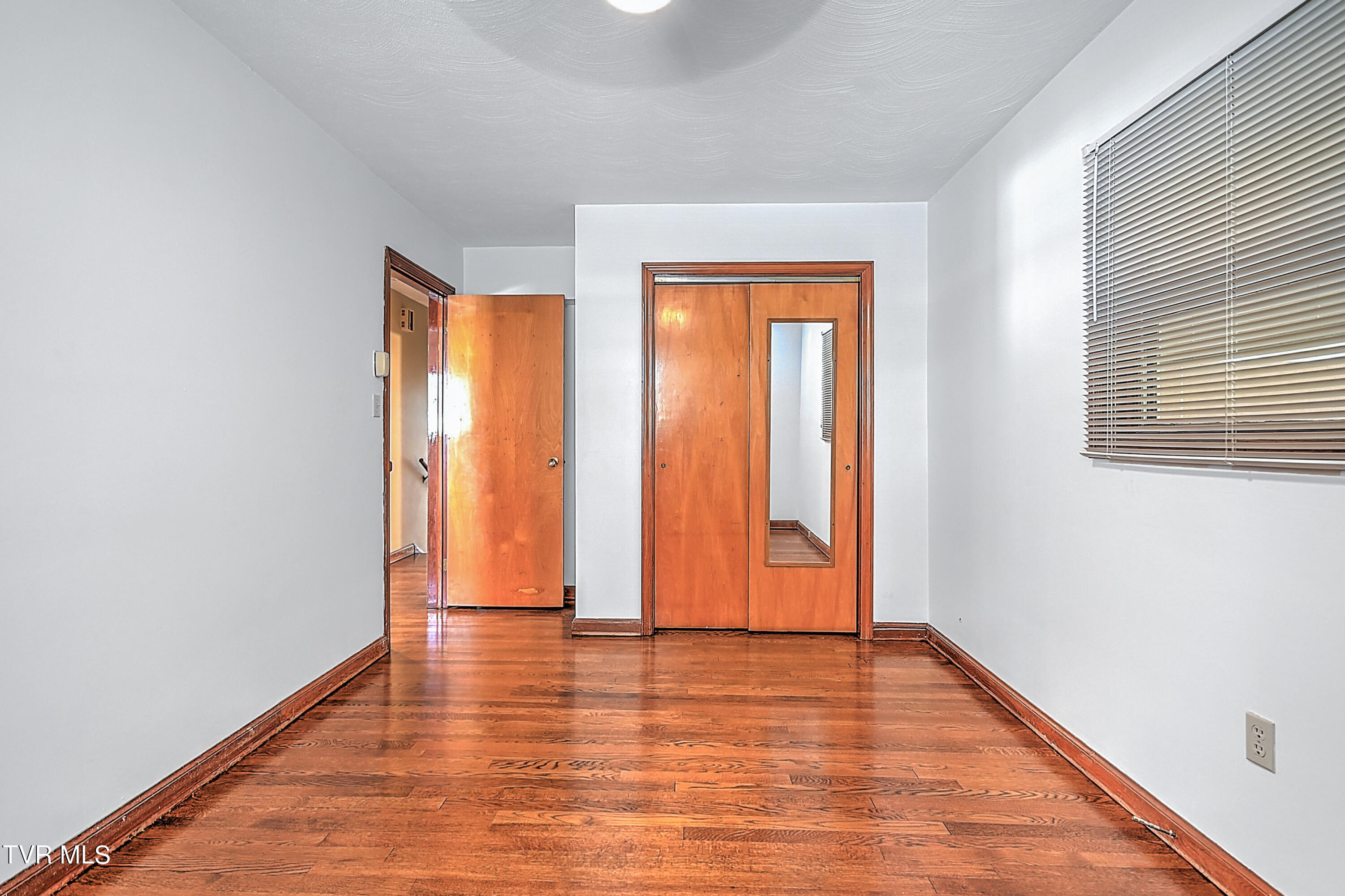 288 Robin Circle, Bristol, Virginia image 32