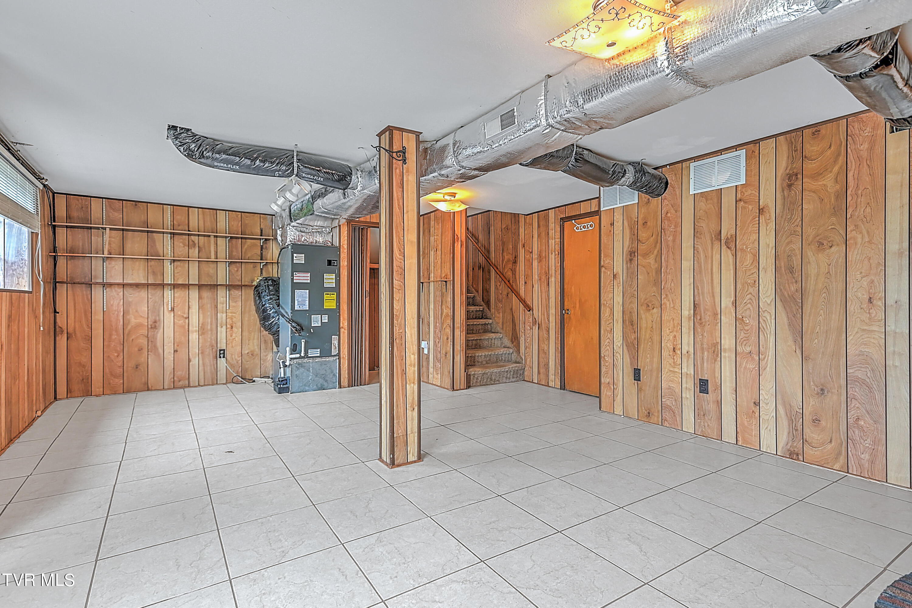 288 Robin Circle, Bristol, Virginia image 36