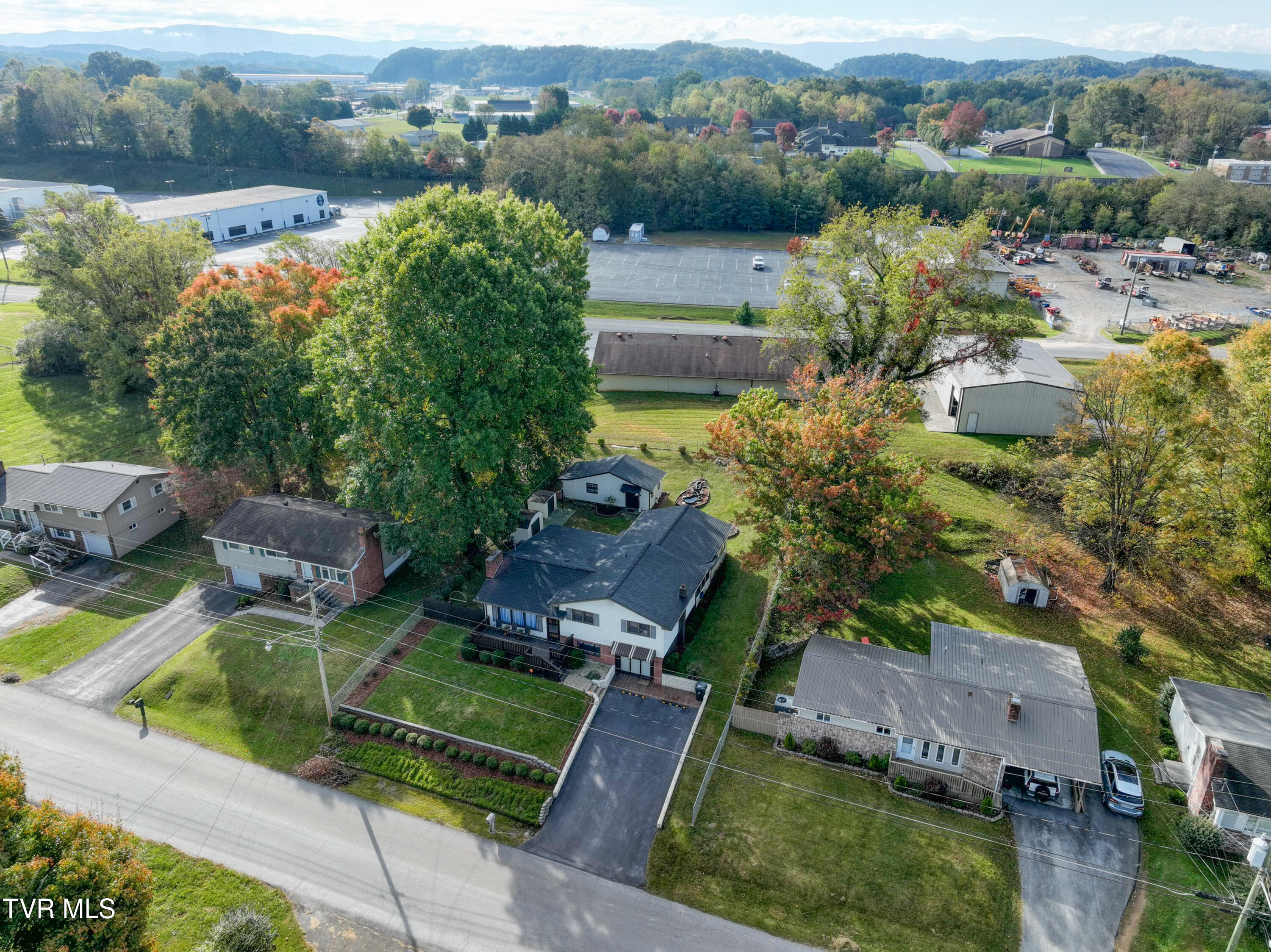288 Robin Circle, Bristol, Virginia image 50