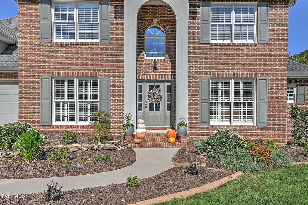 Photo of 1112 Wiembley Drive, Kingsport, TN 37664 (MLS # 9991143)